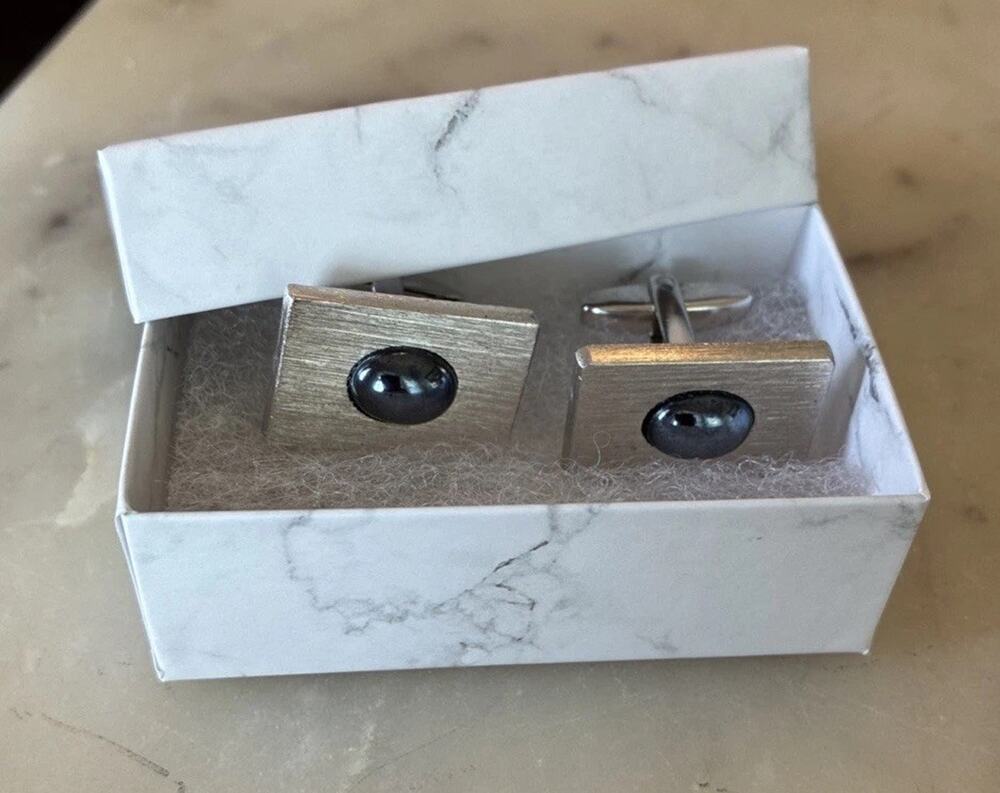 Vintage SARAH COVENTRY Silver Rectangle Hematite Cuff Links L2